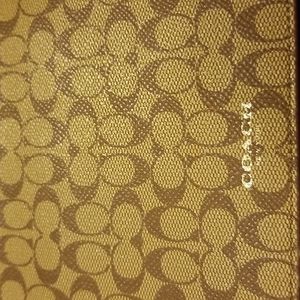 COACH Receipt/Bills zipper wallet!
